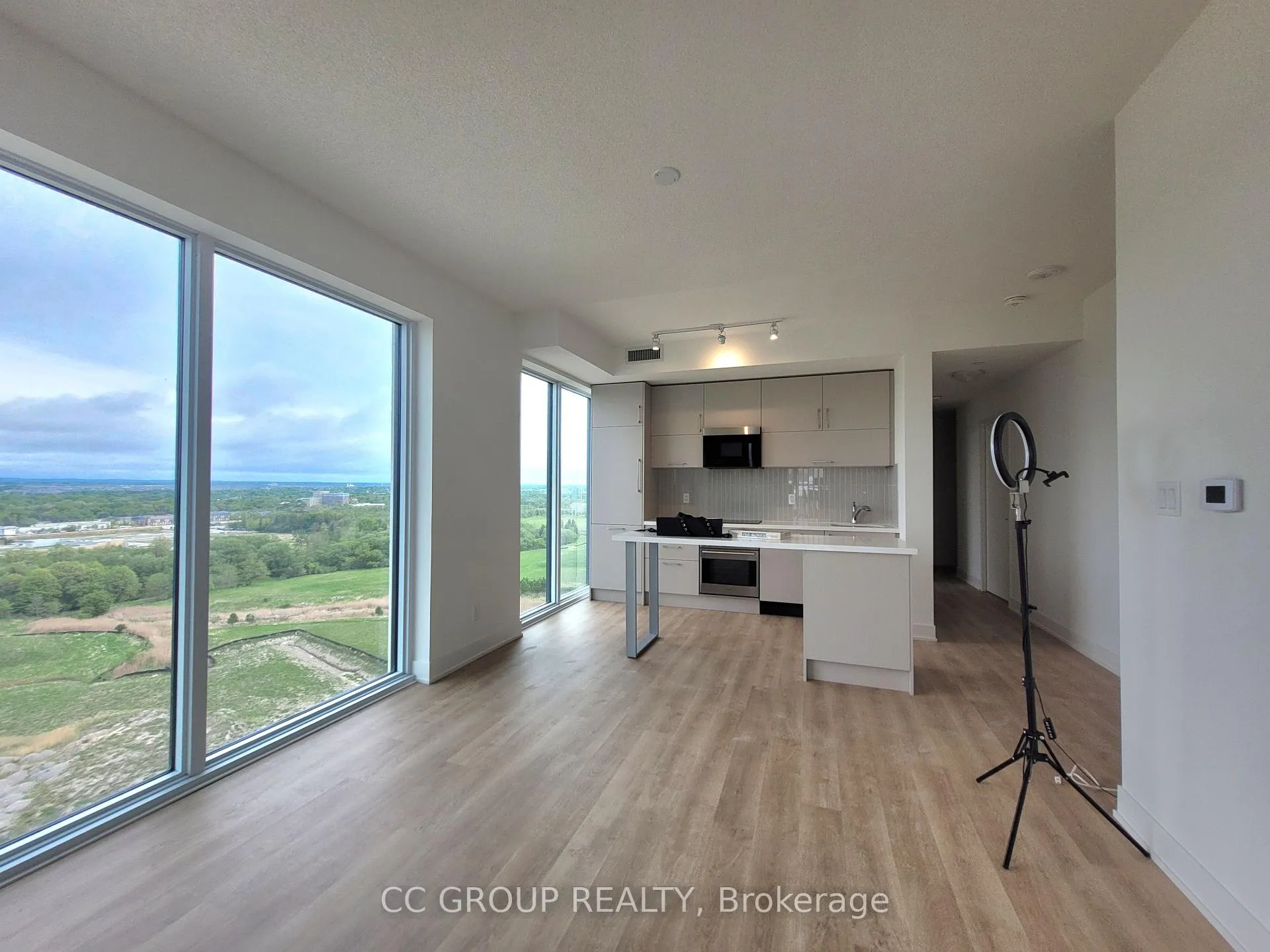 Photo 6 of Unit 1715, 56 Andre De Grasse Street, Markham, Unionville — HOMEH