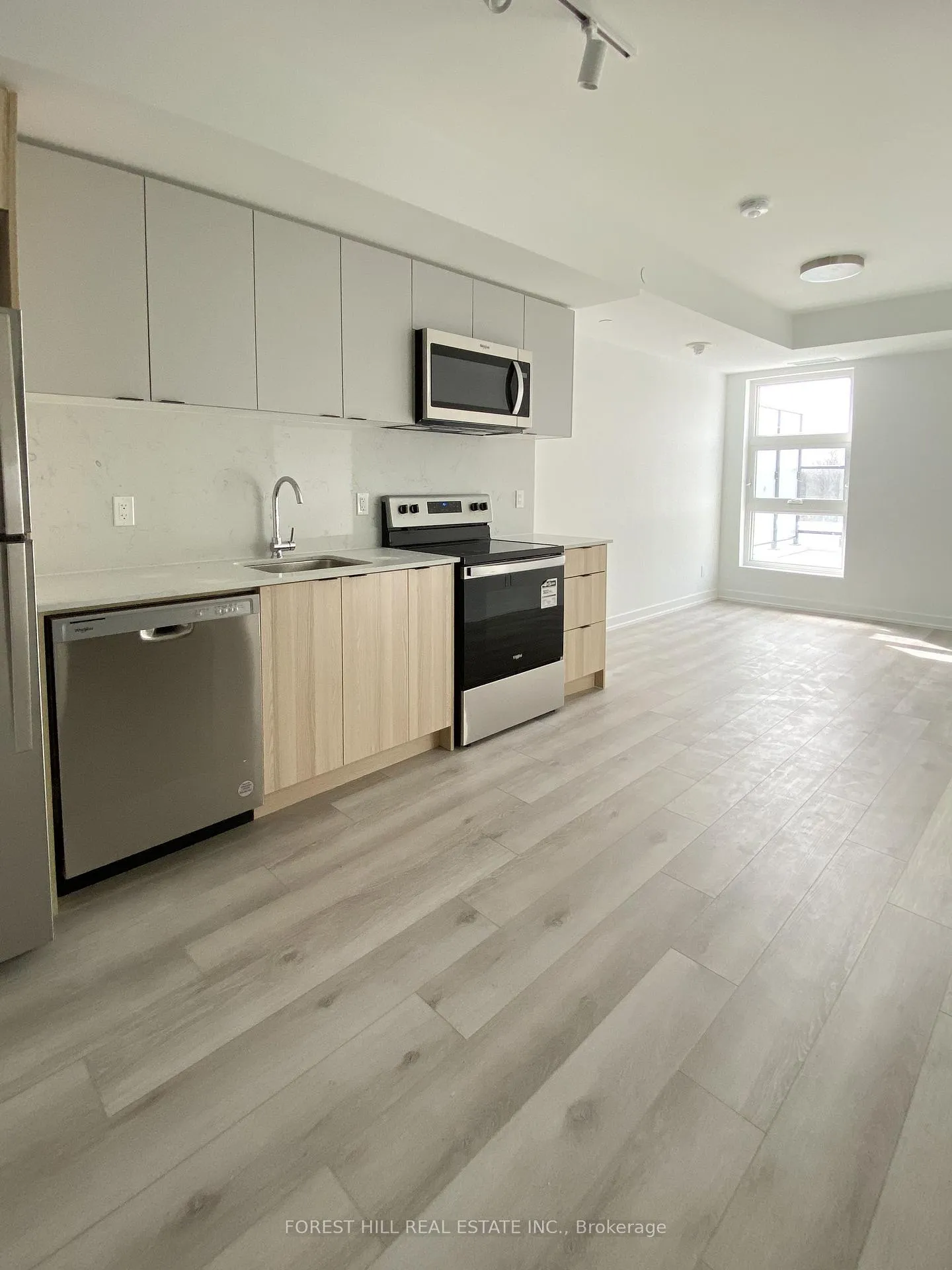 Photo 3 of Unit 512, 2000 Bathurst Street, Toronto, Humewood-Cedarvale — HOMEH