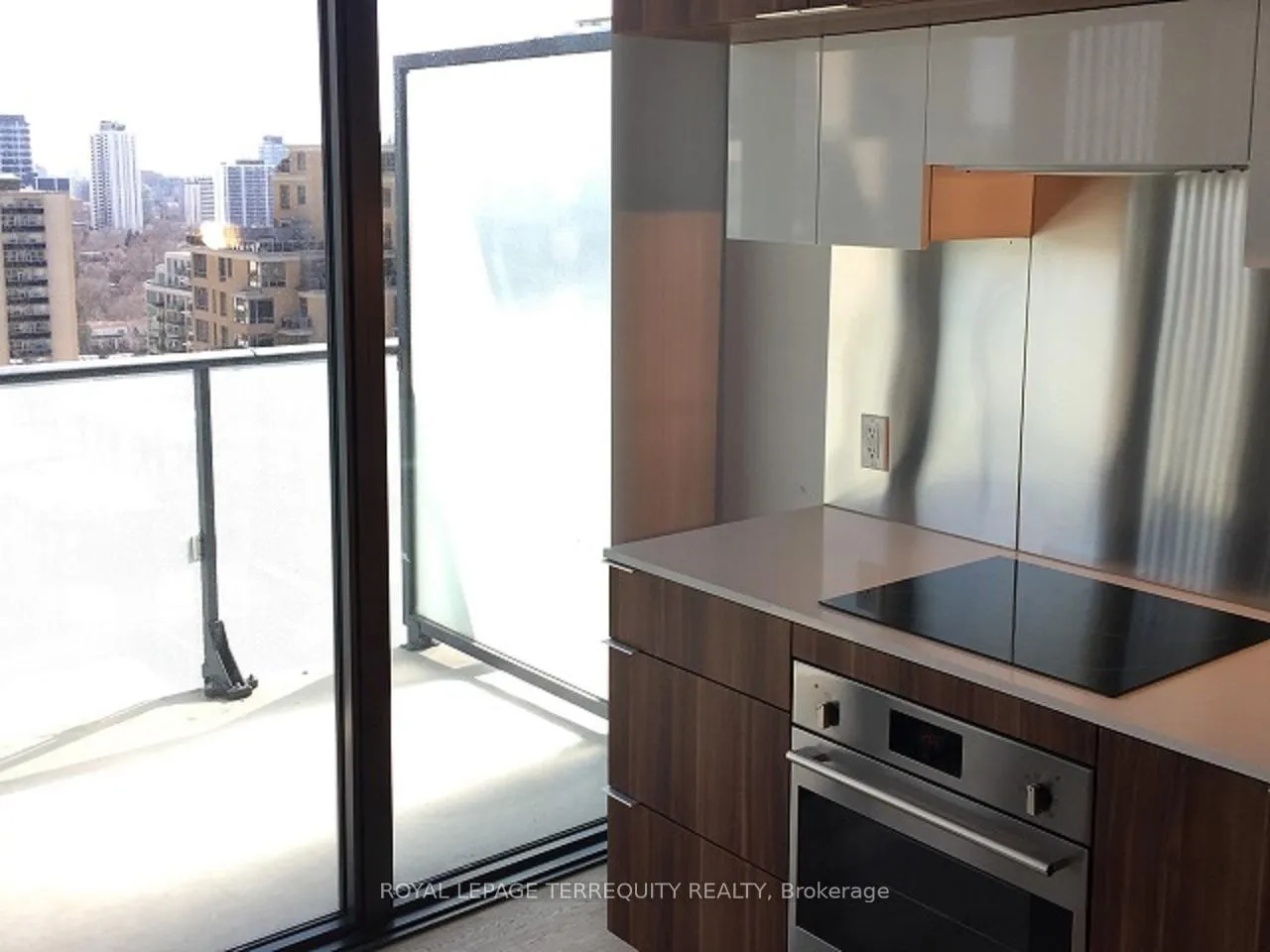 Photo 9 of Unit 1510, 185 Roehampton Avenue, Toronto, Mount Pleasant West — HOMEH