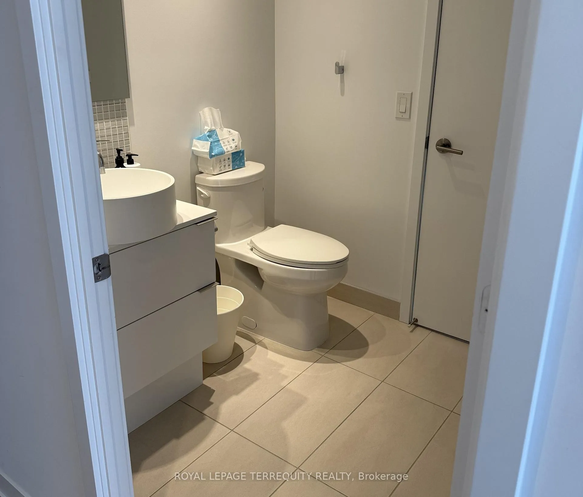 Photo 20 of Unit 1510, 185 Roehampton Avenue, Toronto, Mount Pleasant West — HOMEH