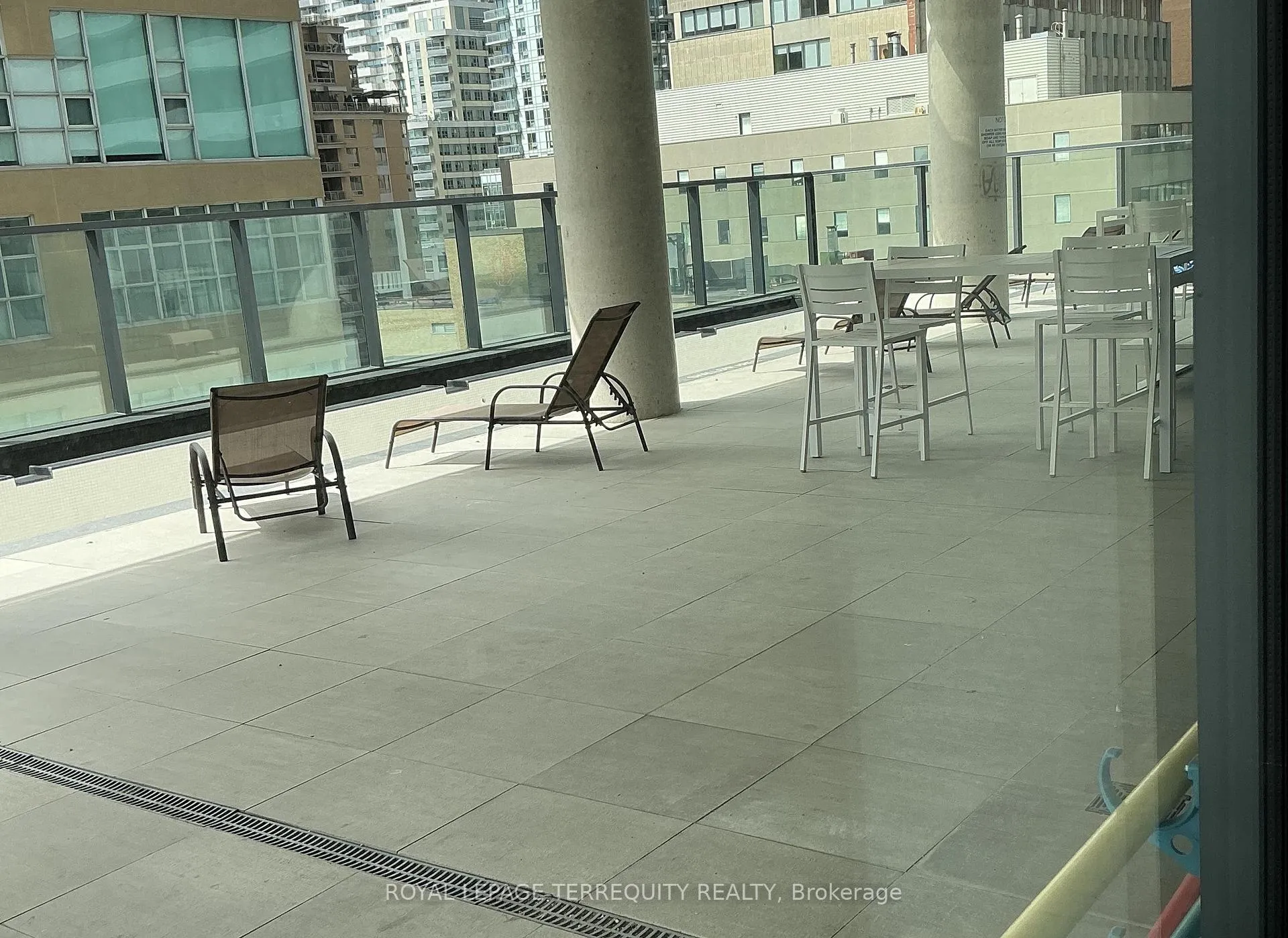 Photo 33 of Unit 1510, 185 Roehampton Avenue, Toronto, Mount Pleasant West — HOMEH