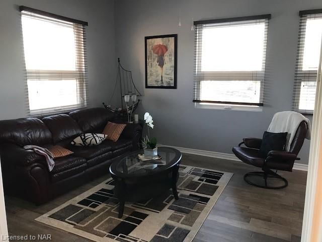 Photo 1 of 15 (UNIT B) Lake Street, Grimsby, Grimsby Beach — HOMEH
