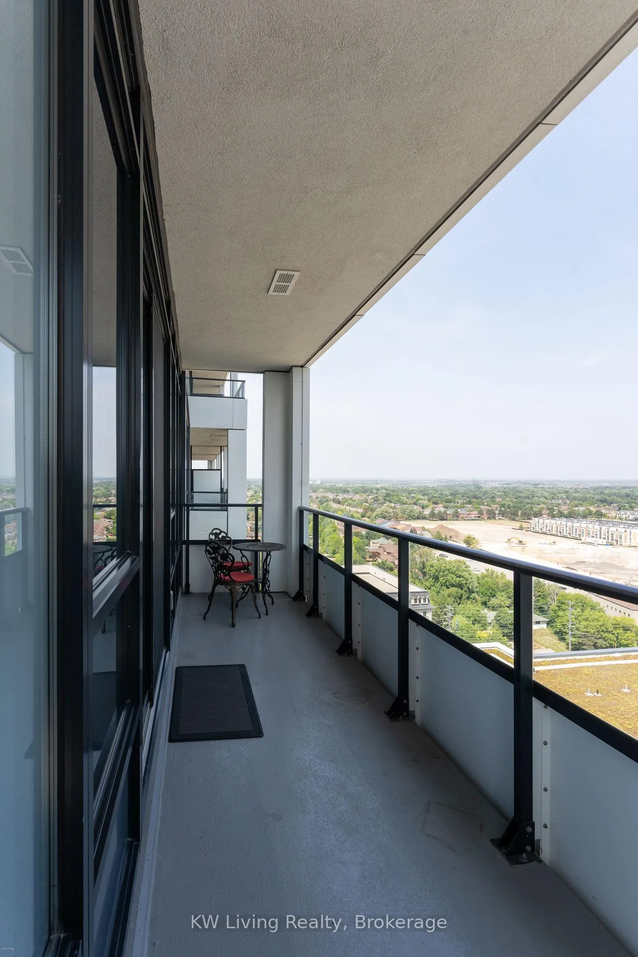 Photo 17 of Unit 1801, 38 Water Walk Drive, Markham, Unionville — HOMEH