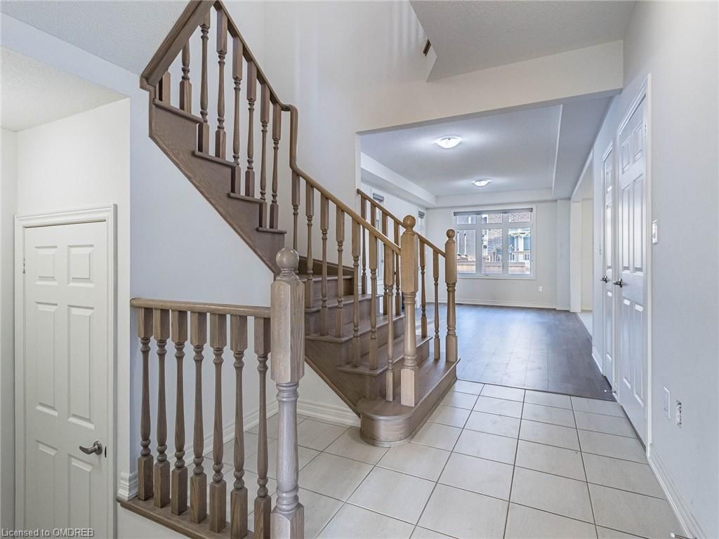 Photo 4 of 97 Great Falls Boulevard, Hamilton, Waterdown West — HOMEH