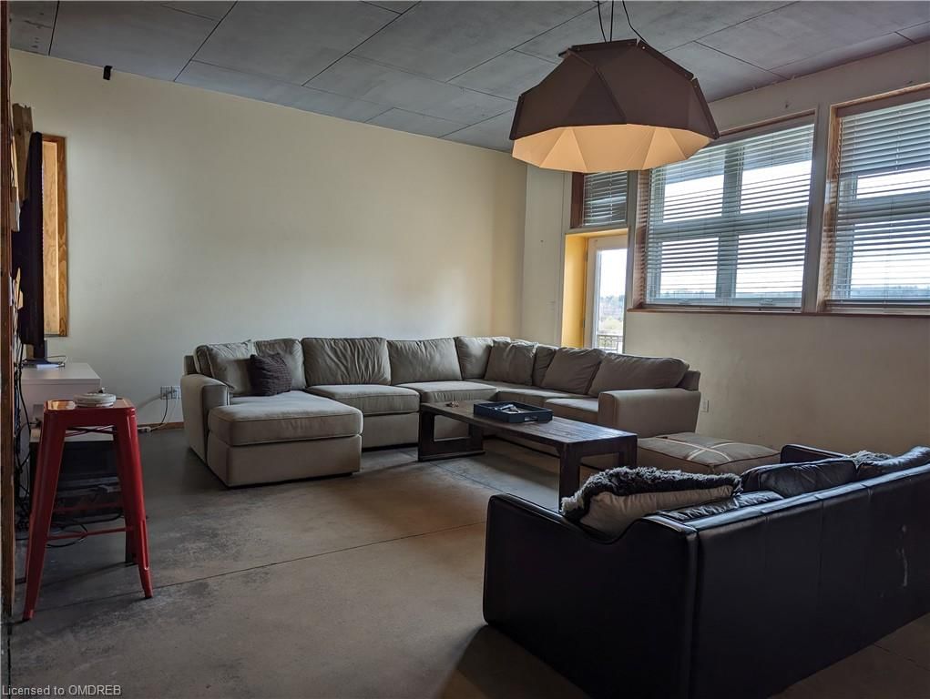 Photo 6 of 68 Roseview Avenue, Cambridge, City Core/Wellington — HOMEH