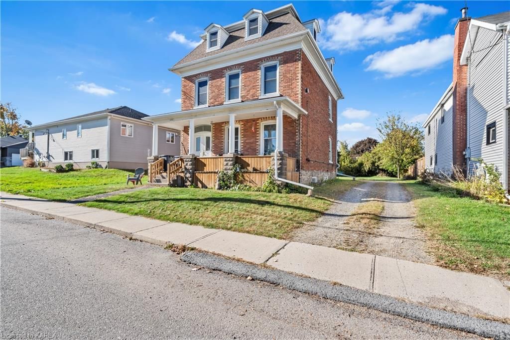 Photo 3 of 486 Jessup Street, Prescott — HOMEH