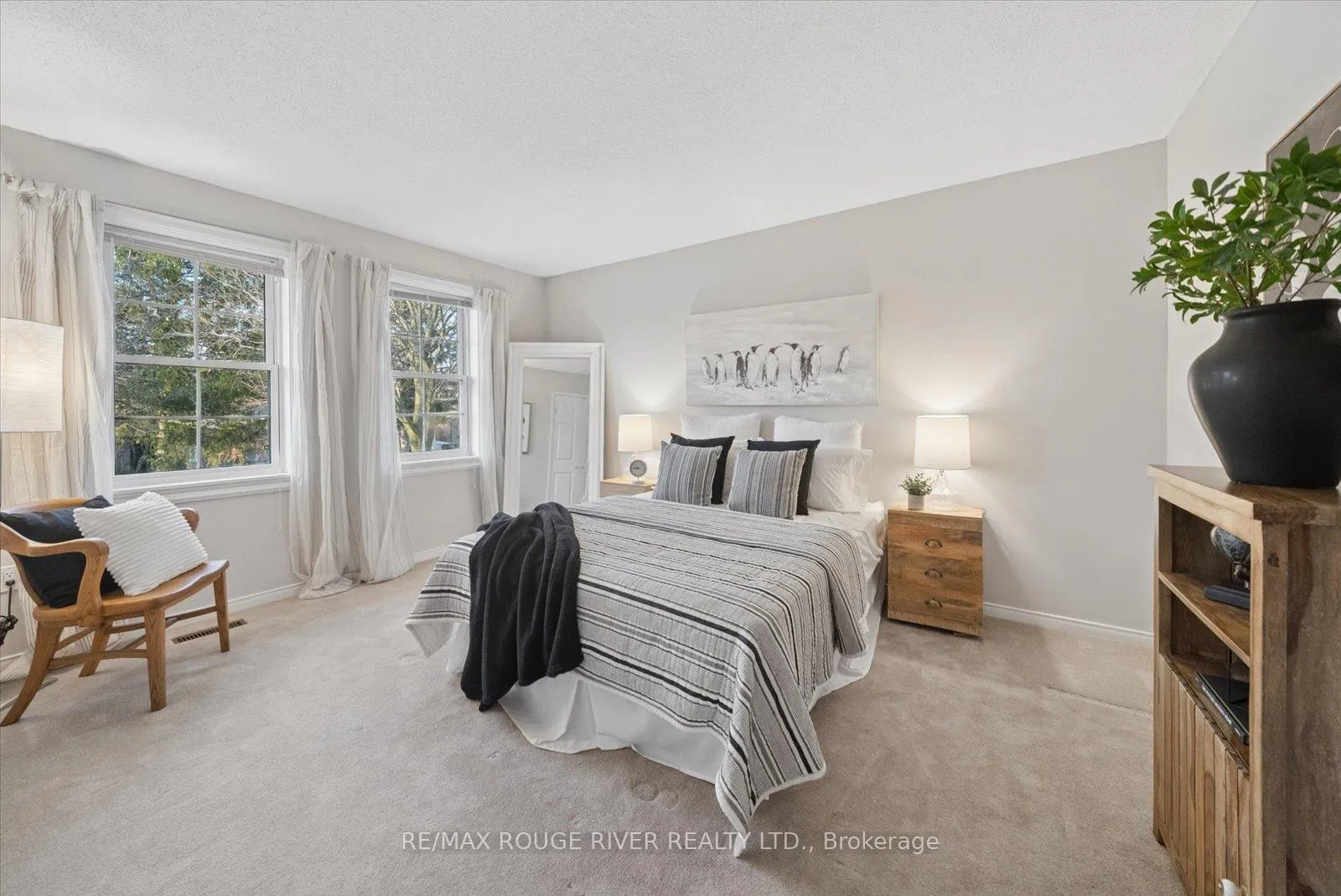 Photo 25 of 2 Worfolk Place, Whitby, Pringle Creek — HOMEH