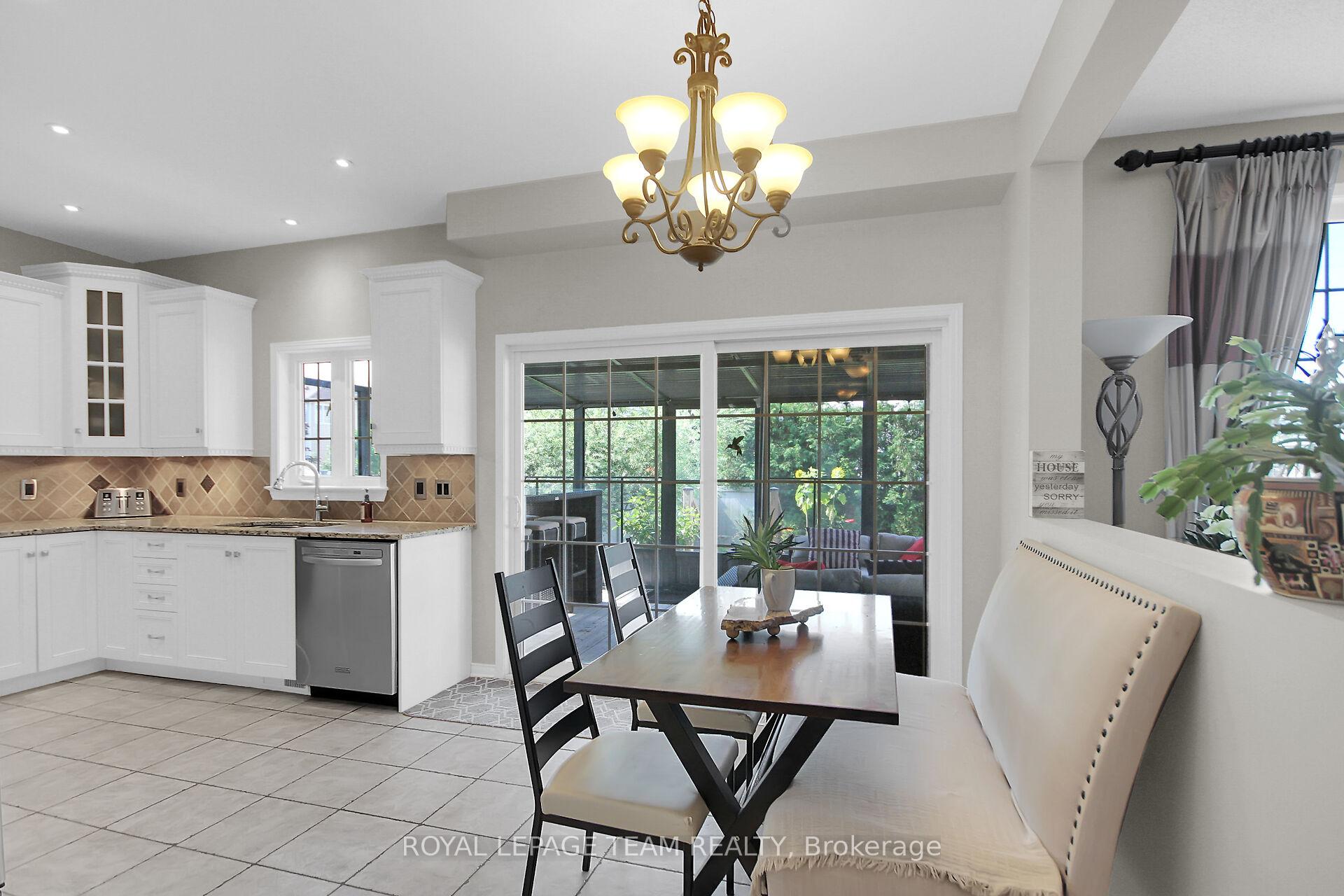 Photo 10 of 936 Rossburn Crescent, Ottawa, Barrhaven - Stonebridge — HOMEH