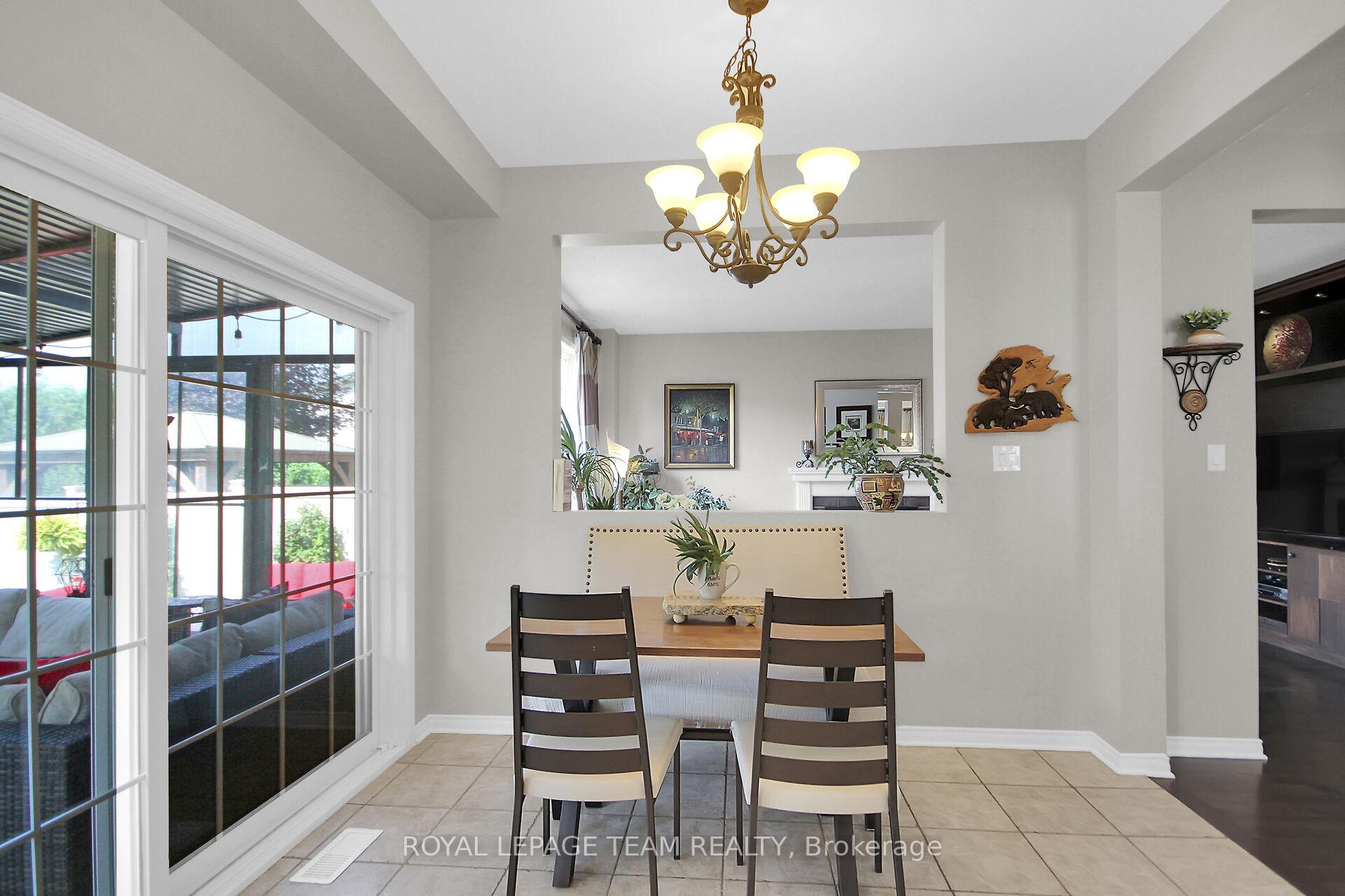Photo 16 of 936 Rossburn Crescent, Ottawa, Barrhaven - Stonebridge — HOMEH