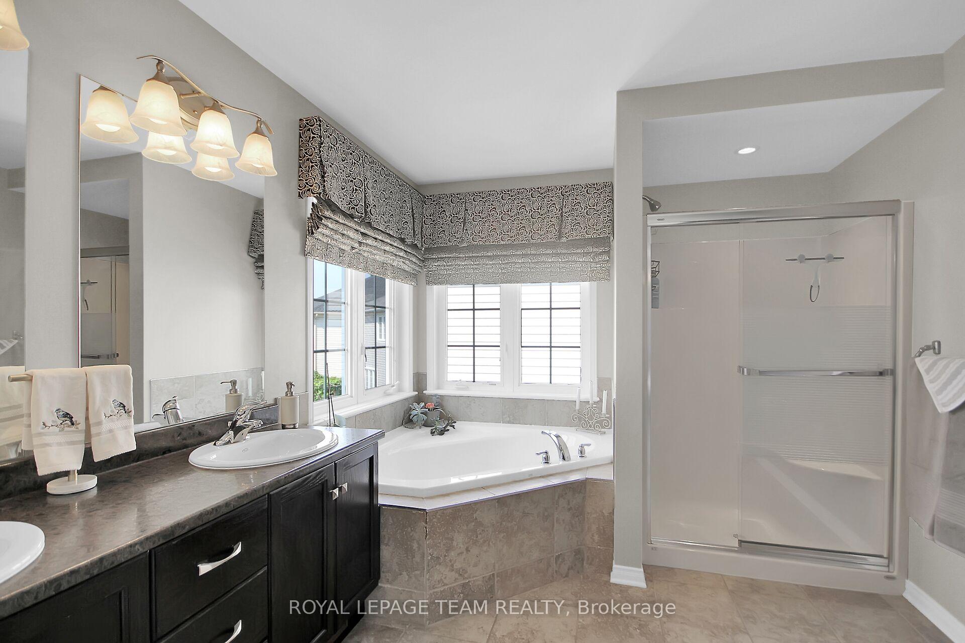 Photo 31 of 936 Rossburn Crescent, Ottawa, Barrhaven - Stonebridge — HOMEH