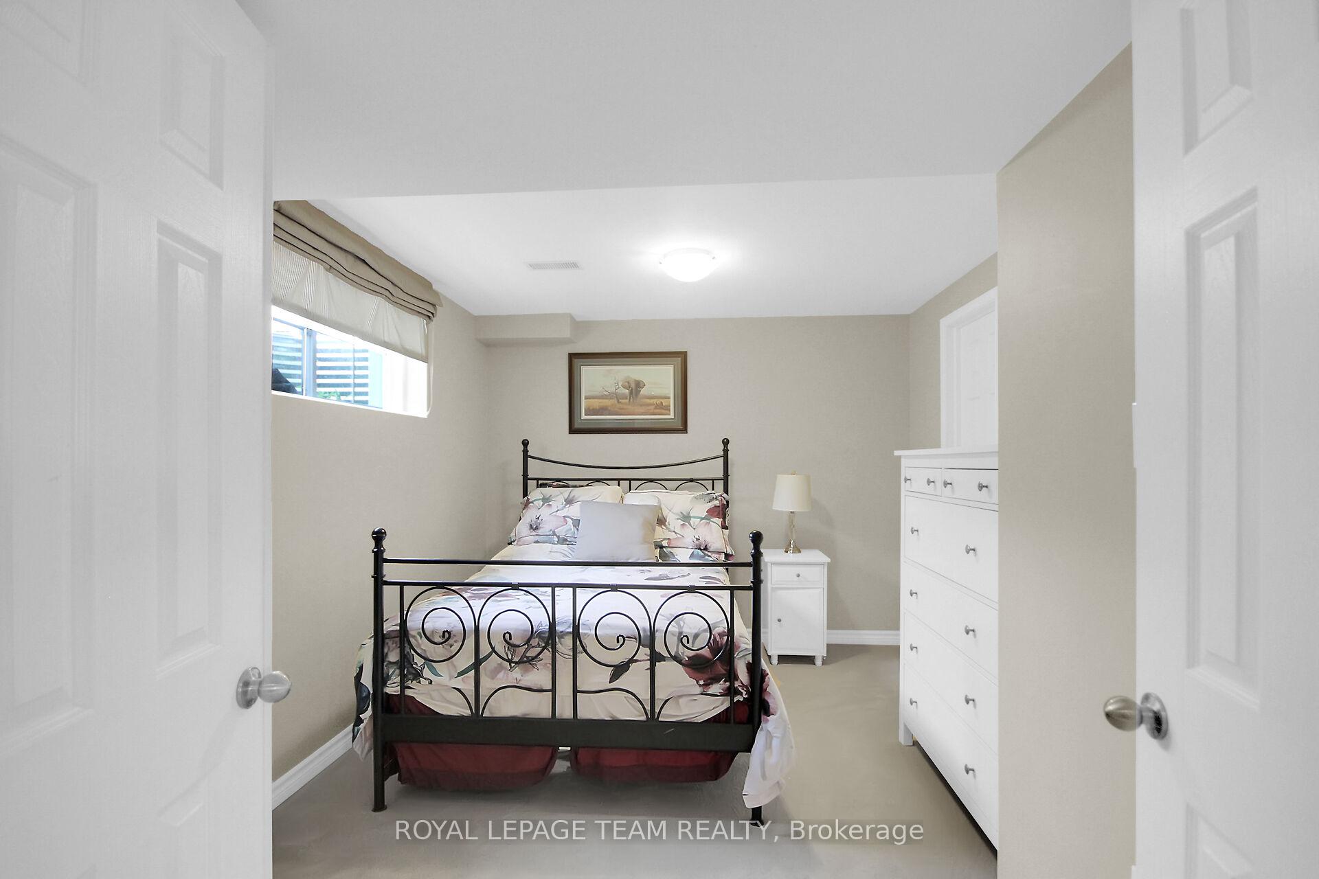 Photo 42 of 936 Rossburn Crescent, Ottawa, Barrhaven - Stonebridge — HOMEH