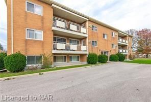 Photo 3 of 131 Third Street, Welland, Lincoln/Crowland — HOMEH