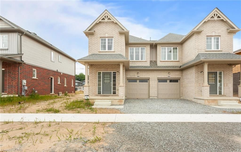 Photo 3 of 106 Acacia Road, Pelham, Fonthill — HOMEH