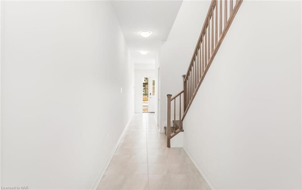 Photo 9 of 106 Acacia Road, Pelham, Fonthill — HOMEH