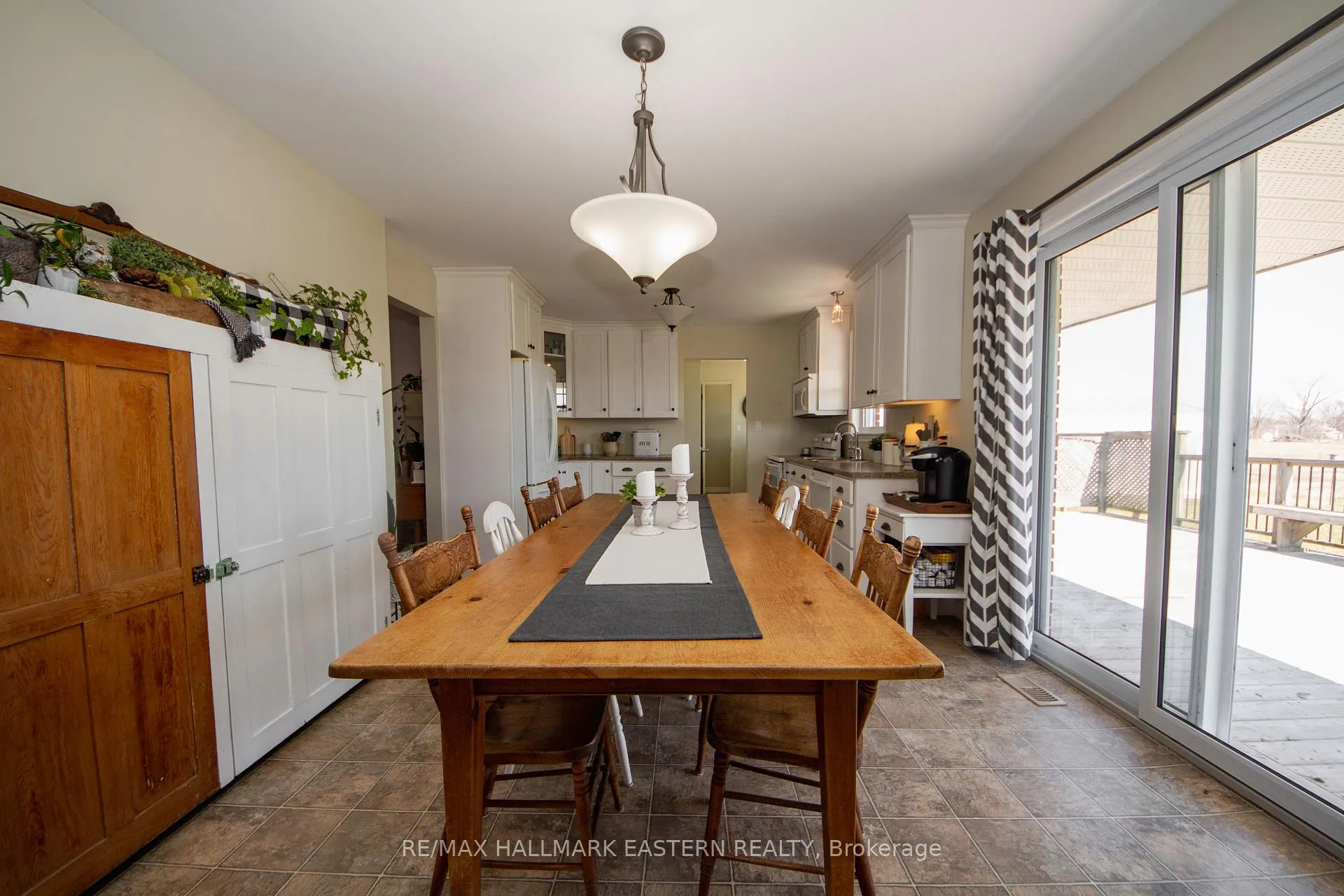 Photo 10 of 523 Mcmaster Road, Quinte West, Murray Ward — HOMEH