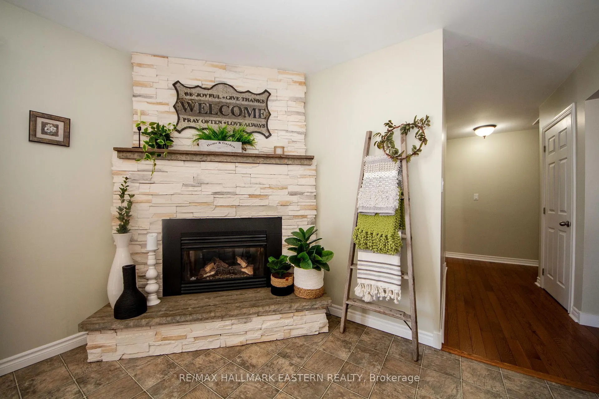 Photo 11 of 523 Mcmaster Road, Quinte West, Murray Ward — HOMEH