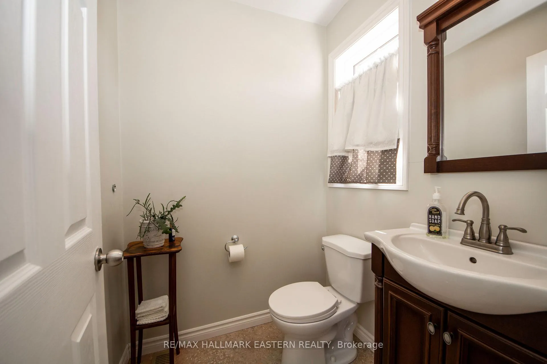 Photo 17 of 523 Mcmaster Road, Quinte West, Murray Ward — HOMEH