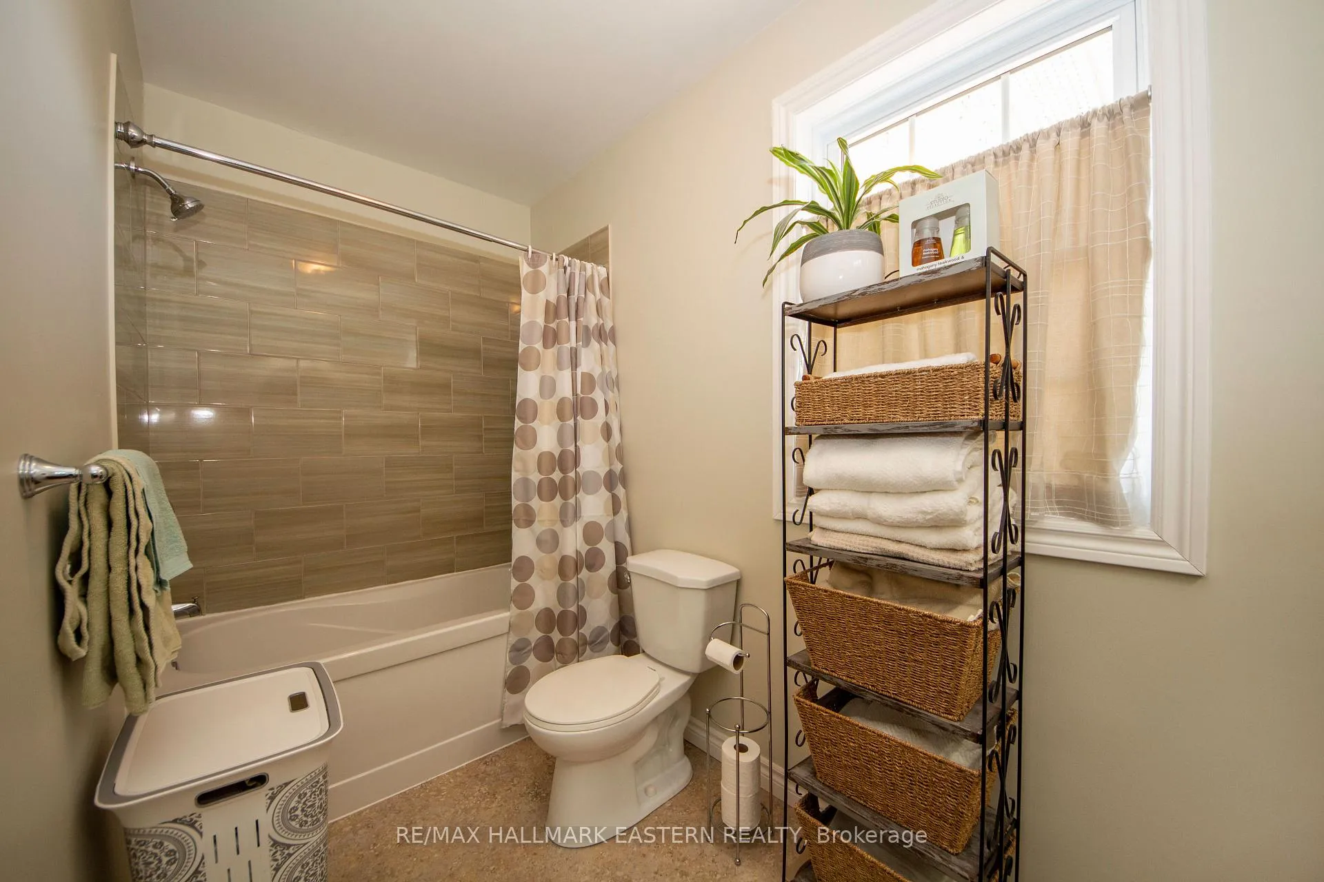 Photo 20 of 523 Mcmaster Road, Quinte West, Murray Ward — HOMEH