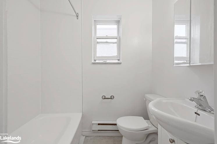 Photo 6 of Unit 301, 176 Eighth Street, Collingwood — HOMEH