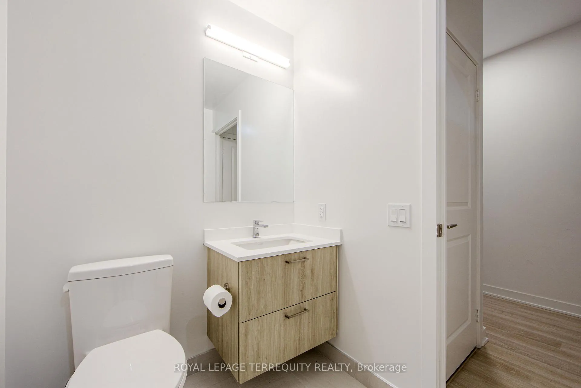 Photo 21 of Unit 303A, 30 Upper Mall Way, Vaughan, Brownridge — HOMEH