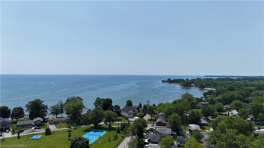 Photo 7 of 2081 First Avenue, Haldimand, Selkirk — HOMEH