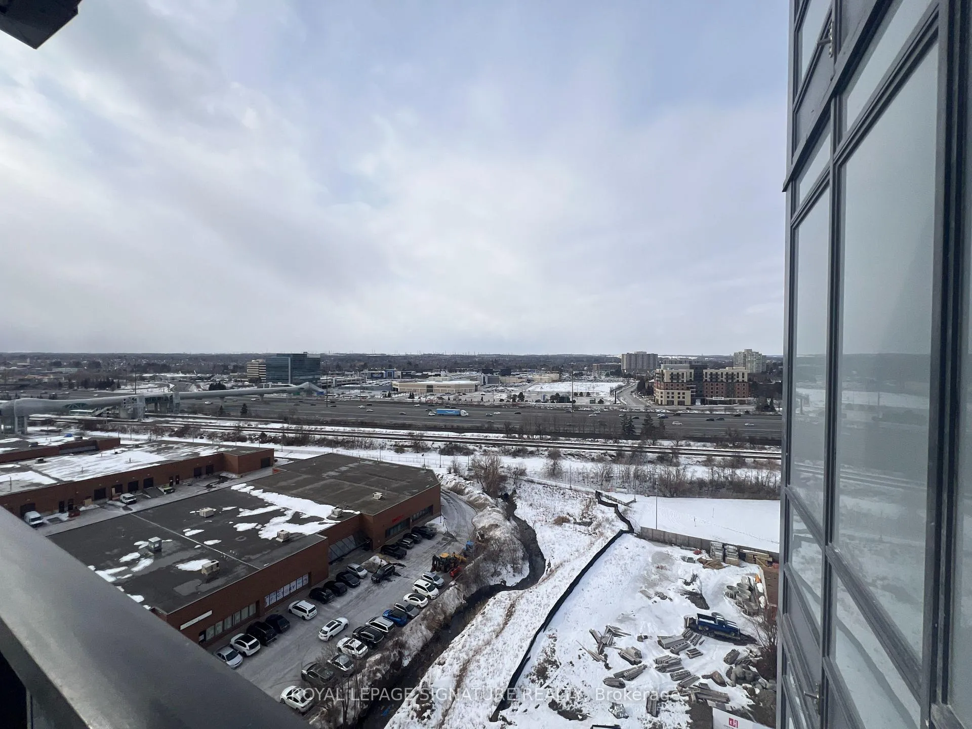 Photo 11 of Unit 1410, 1435 Celebration Drive, Pickering, Bay Ridges — HOMEH