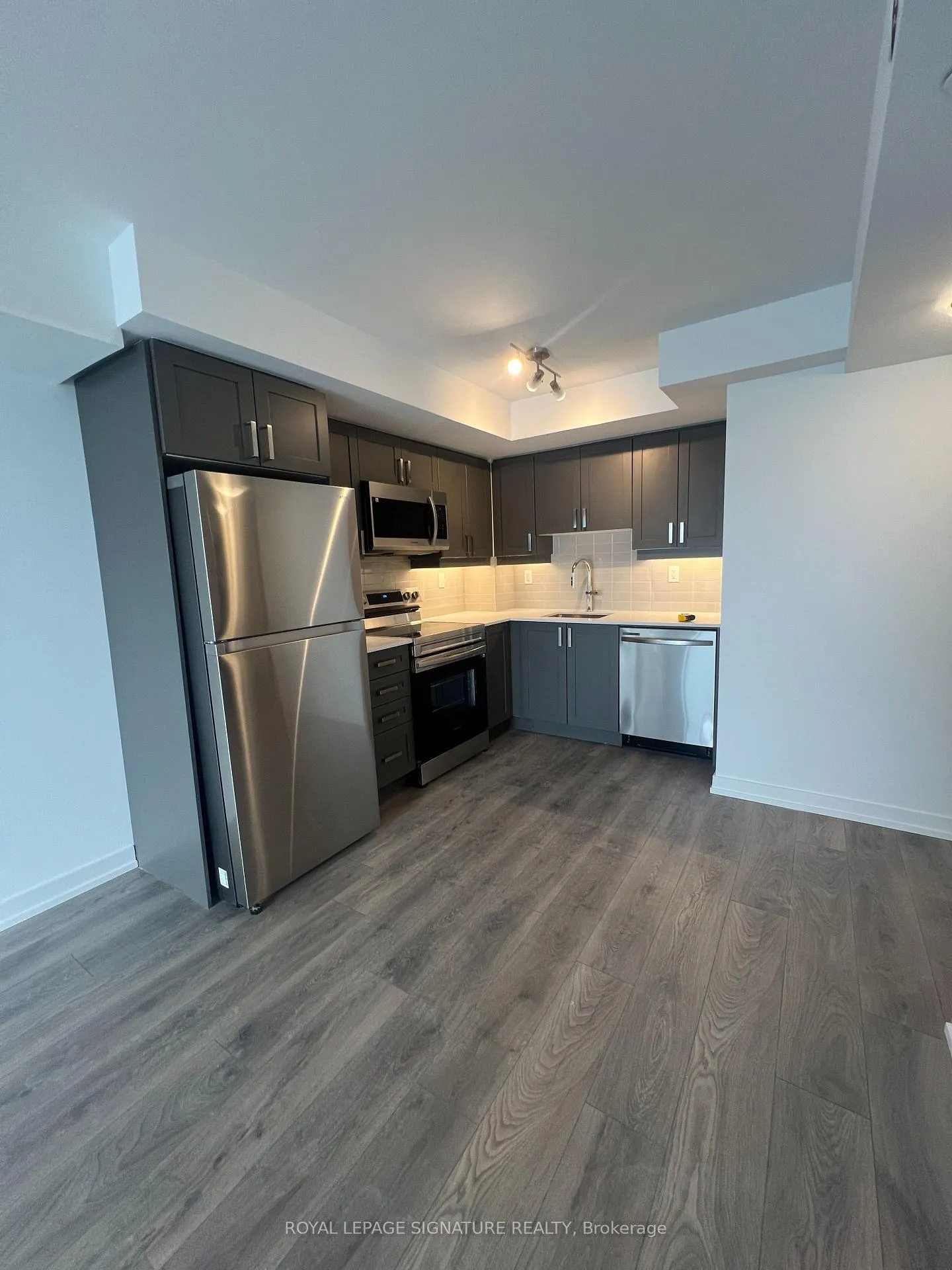 Photo 14 of Unit 1410, 1435 Celebration Drive, Pickering, Bay Ridges — HOMEH