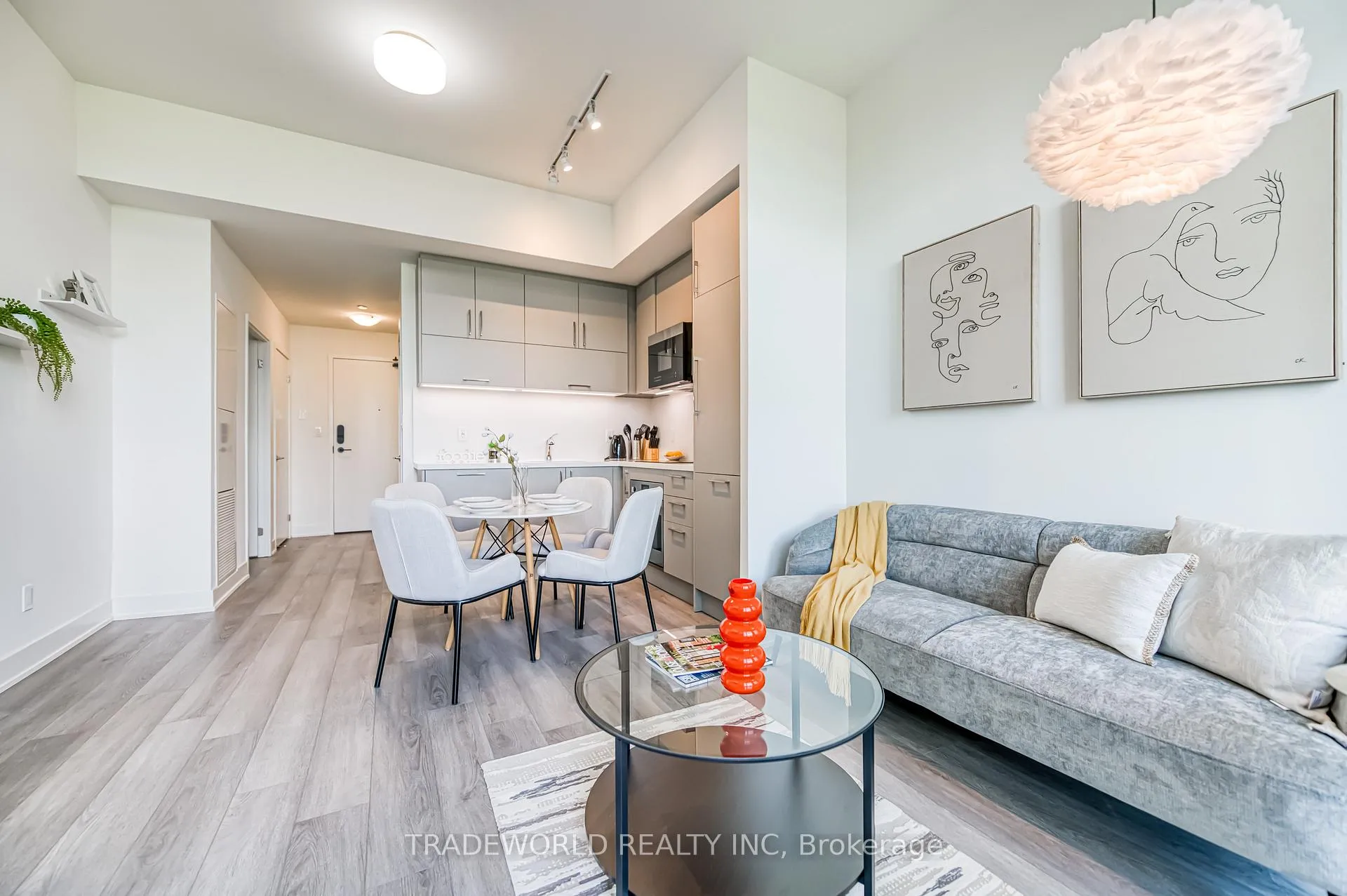 Photo 2 of Unit 609, 56 Andre De Grasse Street, Markham, Unionville — HOMEH