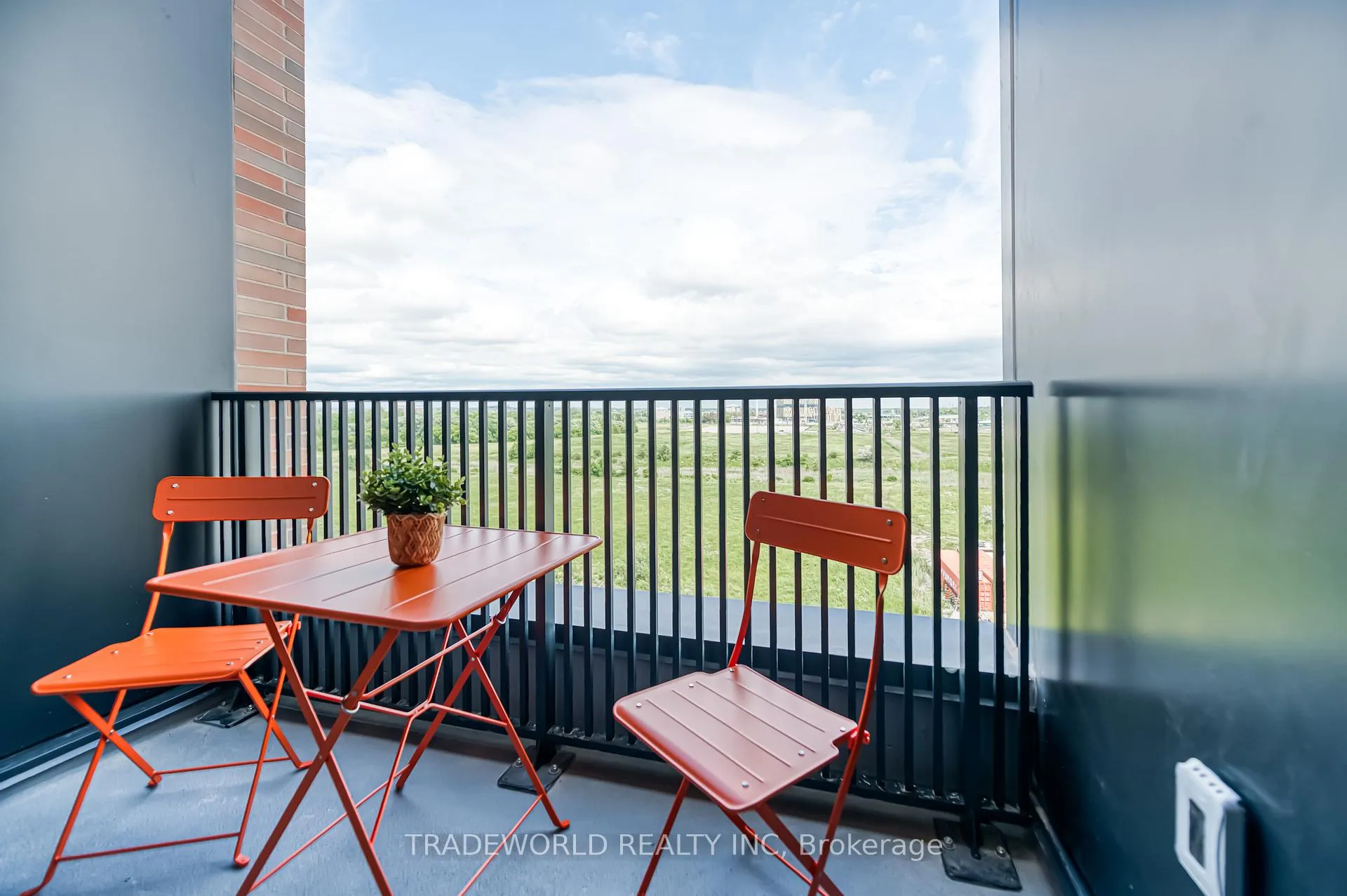 Photo 15 of Unit 609, 56 Andre De Grasse Street, Markham, Unionville — HOMEH