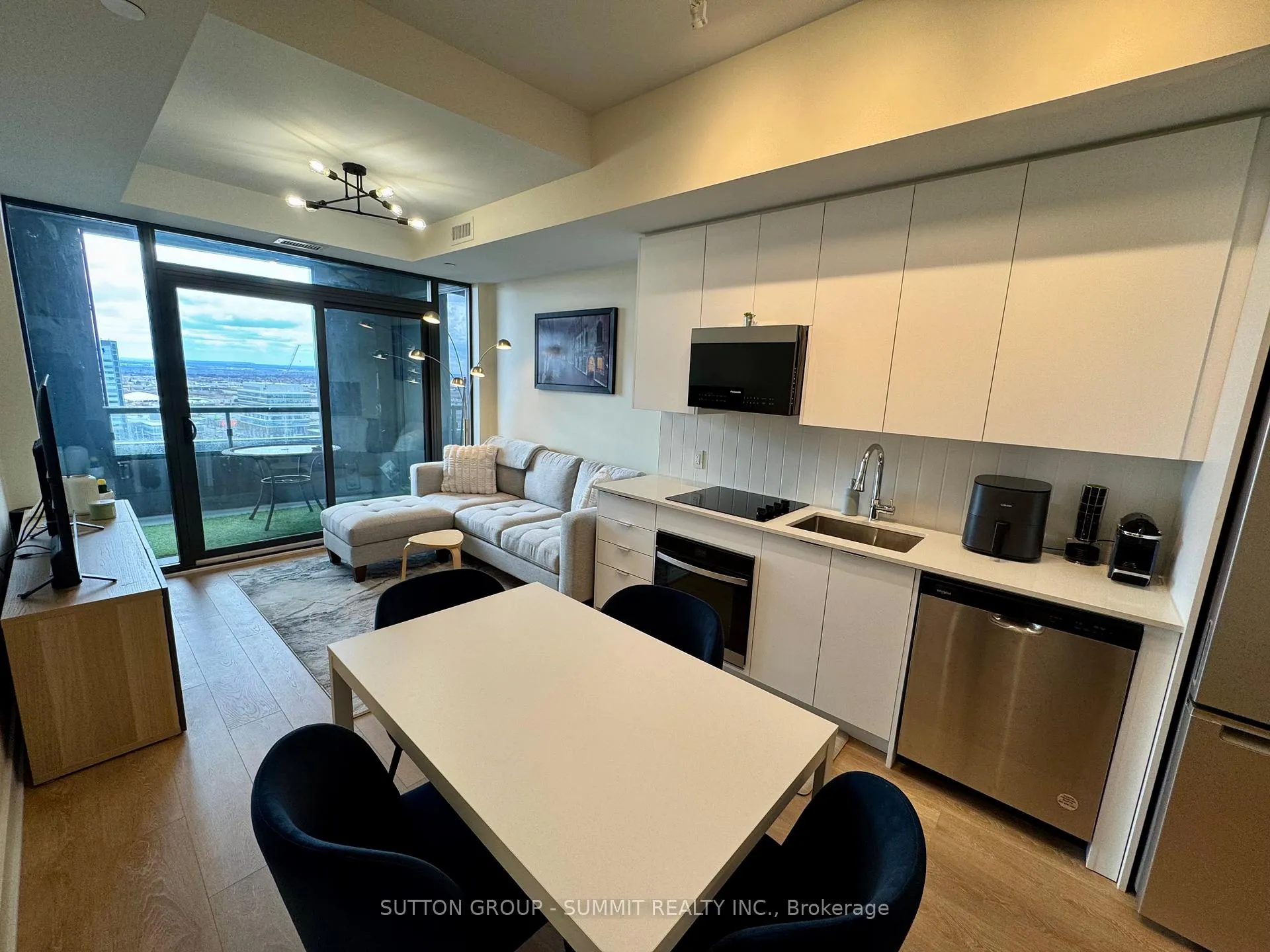 Photo 12 of Unit 1913, 2920 Hwy 7, Vaughan, Vaughan Corporate Centre — HOMEH
