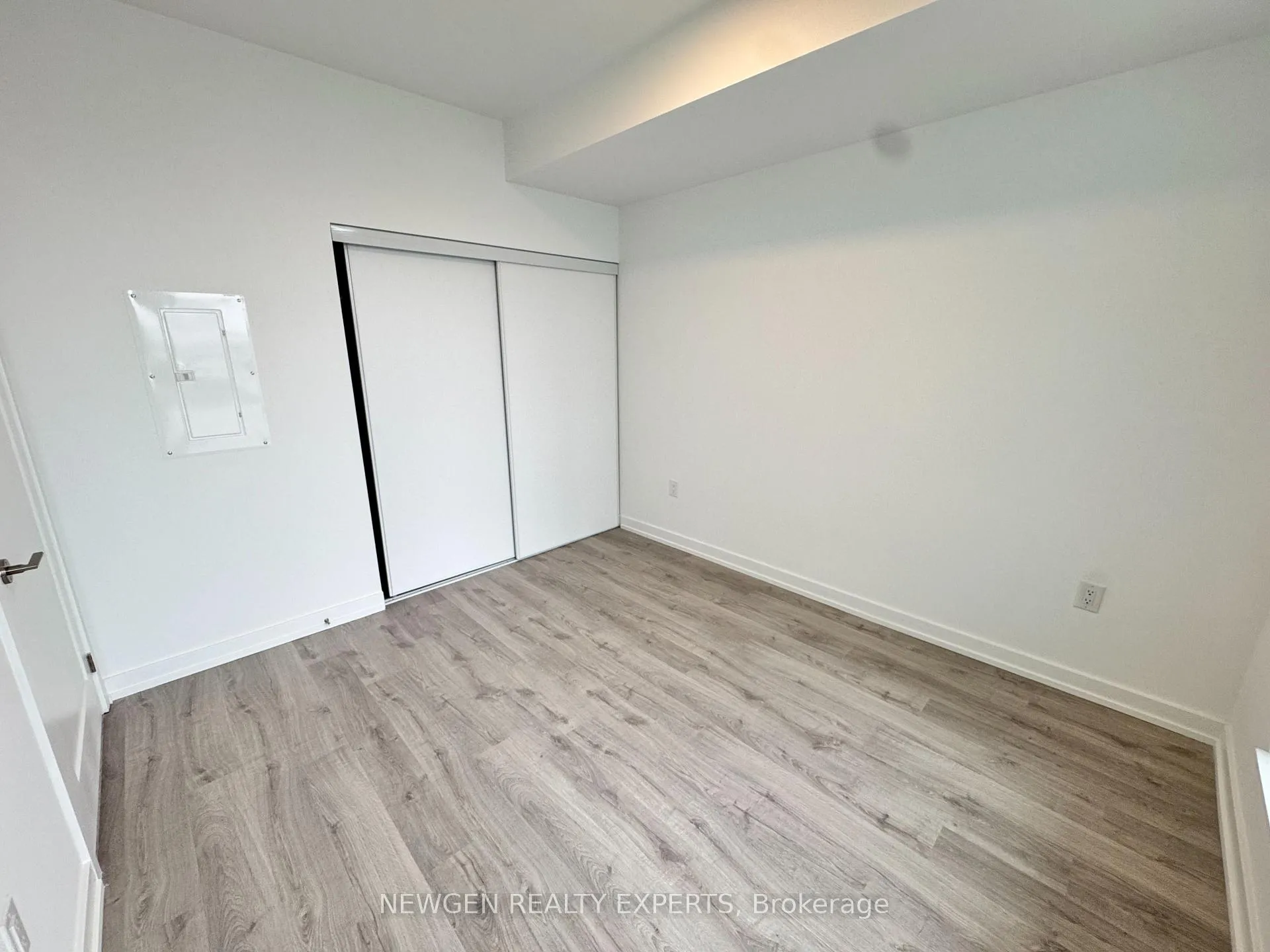 Photo 11 of Unit A-201, 9763 Markham Road, Markham, Greensborough — HOMEH