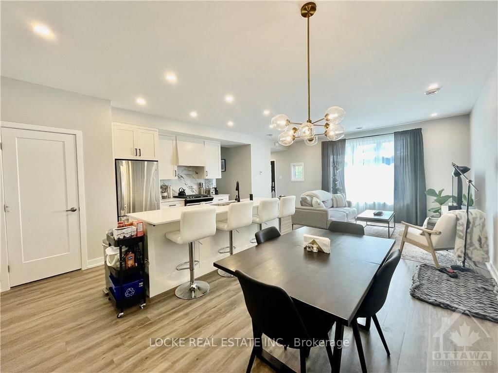 Photo 5 of Unit a, 681 EDISON Ave, Ottawa, Laurentianview — HOMEH