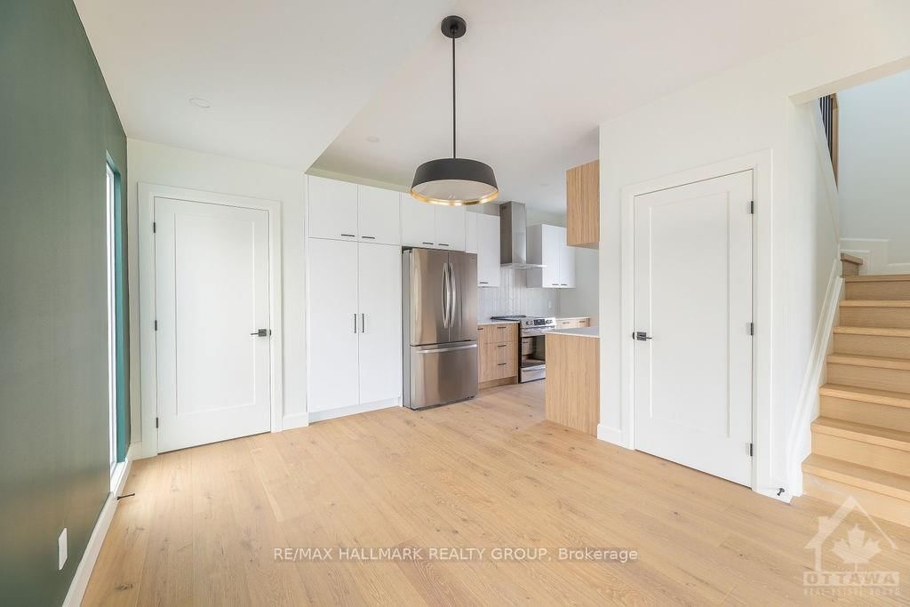 Photo 7 of Unit d, 845 WOODROFFE Ave, Ottawa, McKellar Heights/Glabar Park — HOMEH