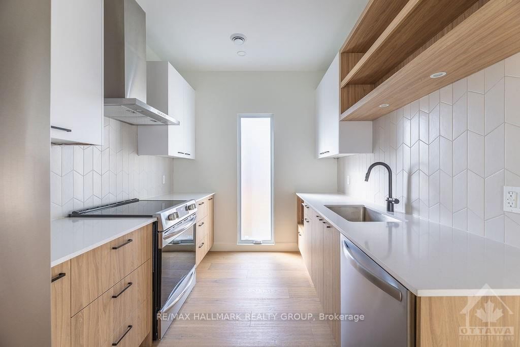 Photo 9 of Unit d, 845 WOODROFFE Ave, Ottawa, McKellar Heights/Glabar Park — HOMEH