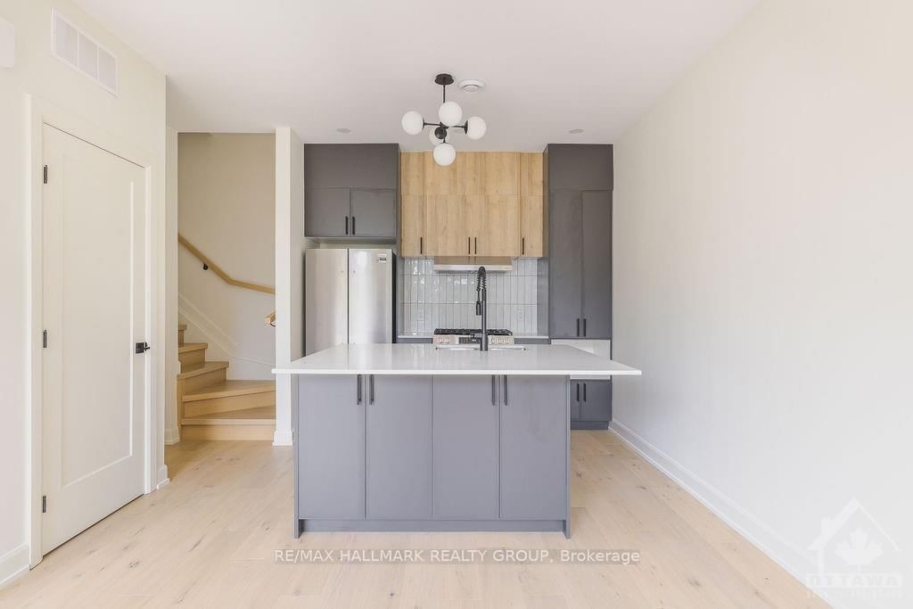 Photo 7 of Unit a, 138 CARILLON St, Ottawa, Vanier — HOMEH