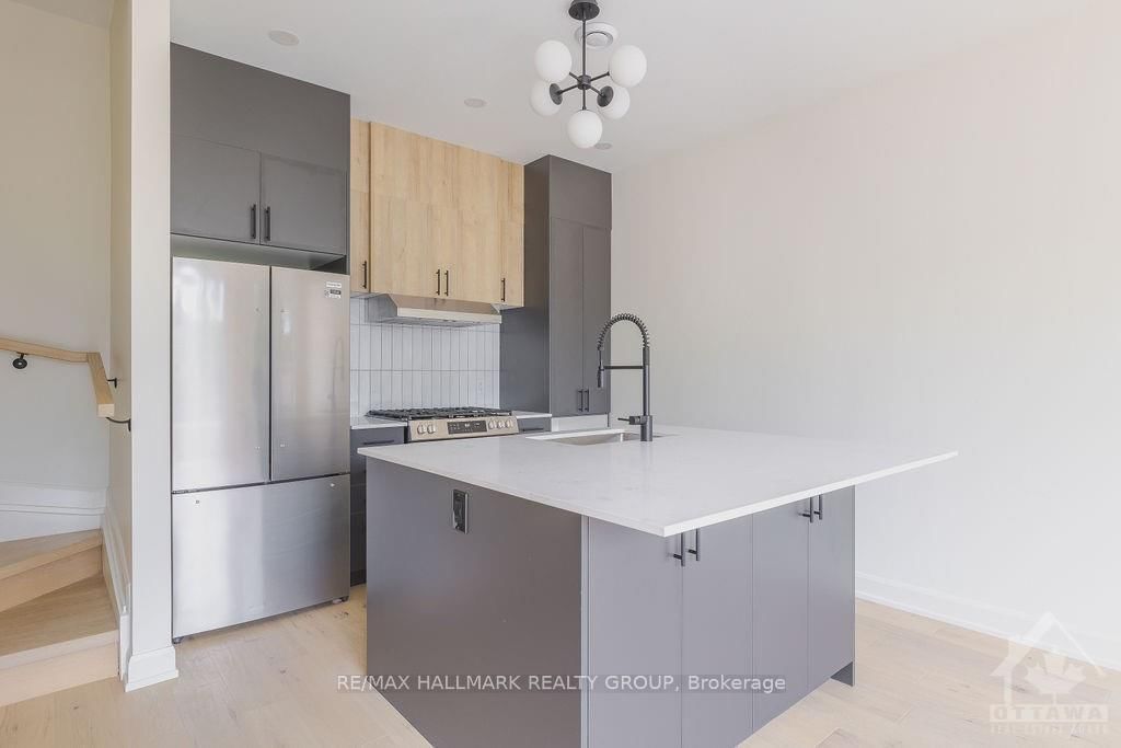 Photo 8 of Unit a, 138 CARILLON St, Ottawa, Vanier — HOMEH