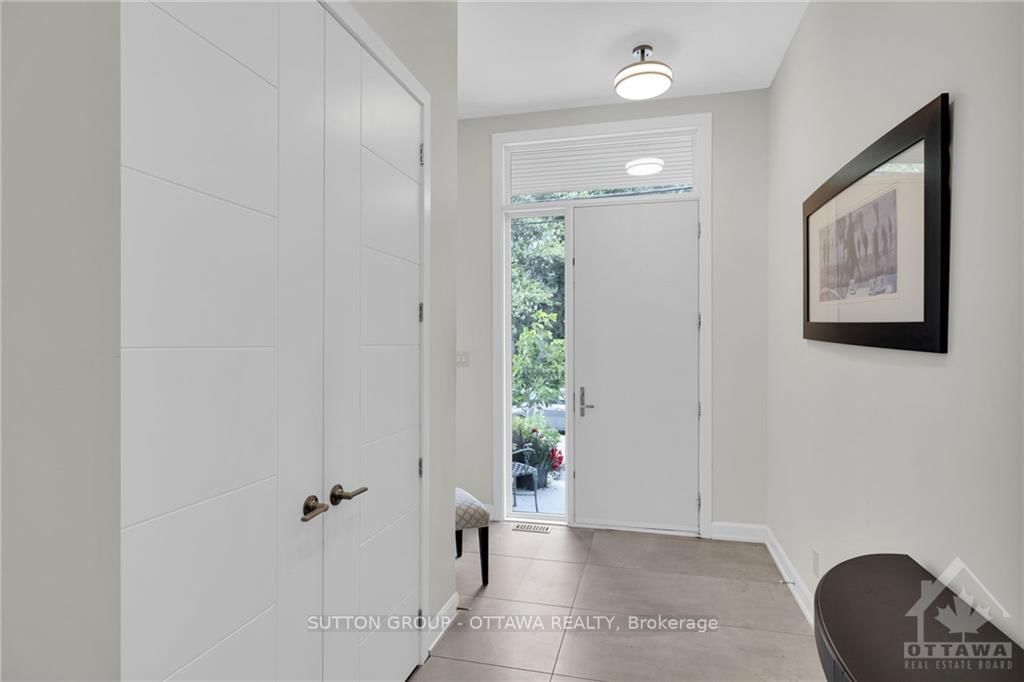 Photo 2 of Unit a, 48 BYRON Ave, Ottawa, Ottawa West — HOMEH