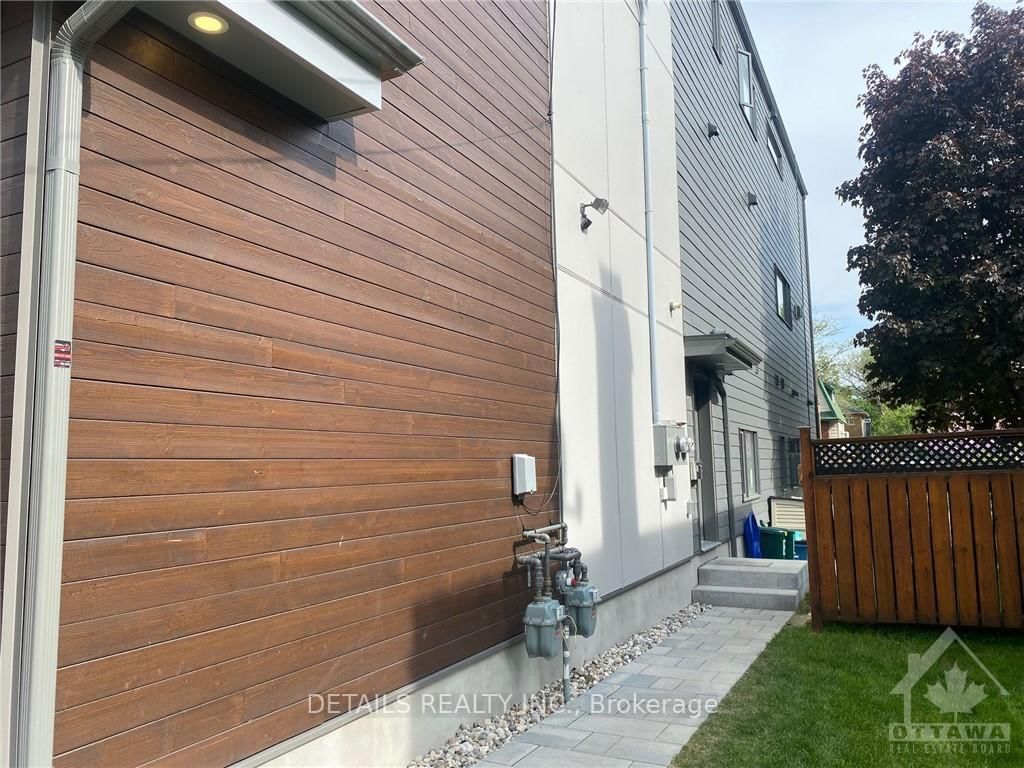 Photo 2 of Unit d, 44 BYRON Ave, Ottawa, Ottawa West — HOMEH