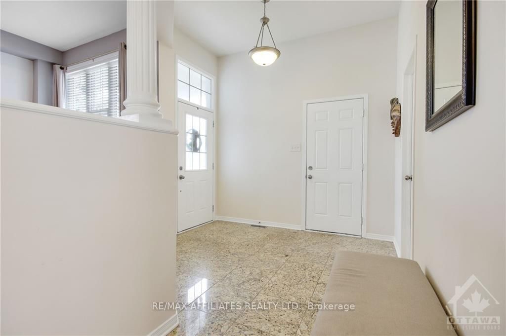 Photo 3 of 219 WHISPERING WINDS Way, Ottawa, Mer Bleue/Bradley Estates/Anderson Park — HOMEH