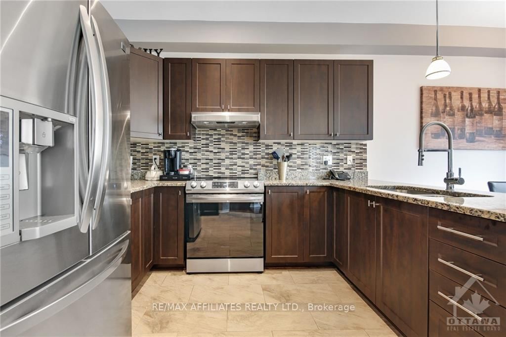 Photo 9 of 219 WHISPERING WINDS Way, Ottawa, Mer Bleue/Bradley Estates/Anderson Park — HOMEH