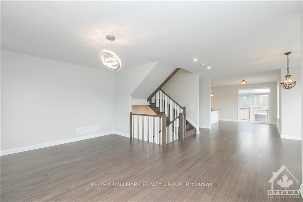 Photo 10 of 1415 HEMLOCK Rd, Ottawa, CFB Rockcliffe and Area — HOMEH