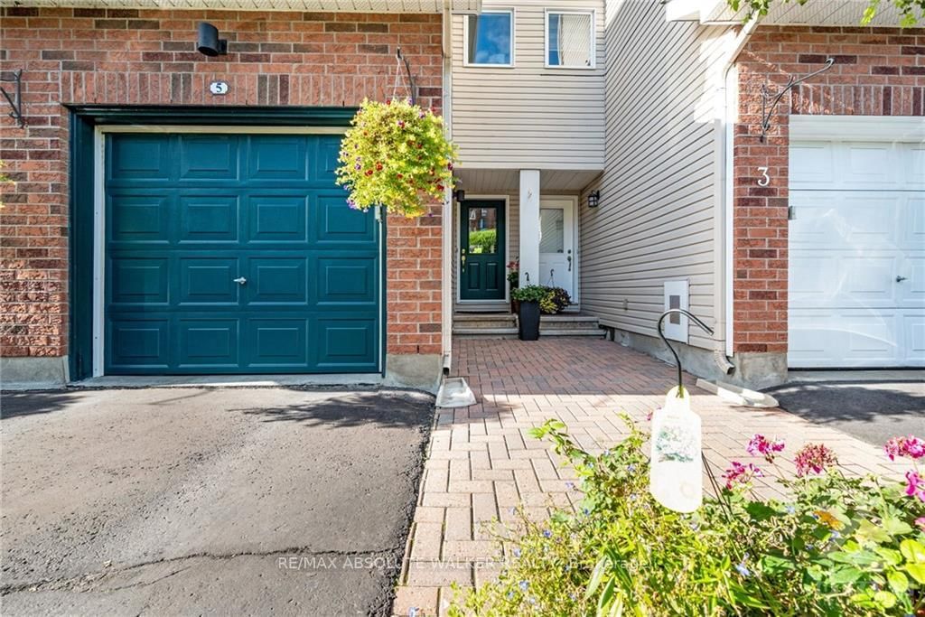 Photo 6 of 5 PROVENDER Ave, Ottawa, CFB Rockcliffe and Area — HOMEH