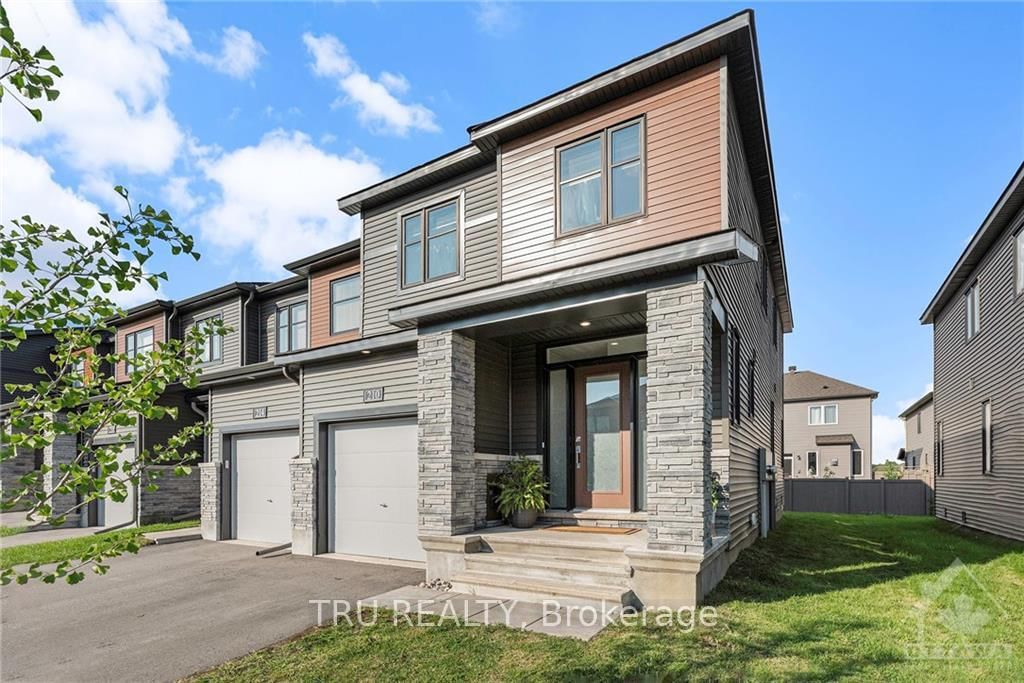 Photo 3 of 210 MAYNOOTH Crt, Ottawa, Barrhaven - Half Moon Bay — HOMEH