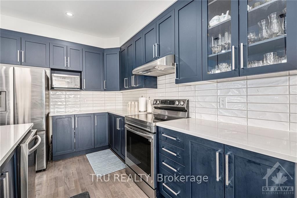 Photo 5 of 210 MAYNOOTH Crt, Ottawa, Barrhaven - Half Moon Bay — HOMEH