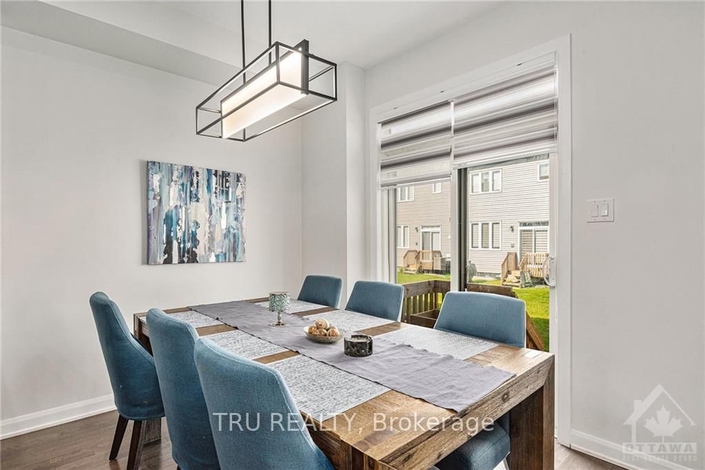 Photo 7 of 210 MAYNOOTH Crt, Ottawa, Barrhaven - Half Moon Bay — HOMEH