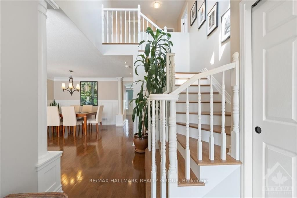 Photo 2 of 2251 CLERMONT Cres, Ottawa, Avalon East — HOMEH