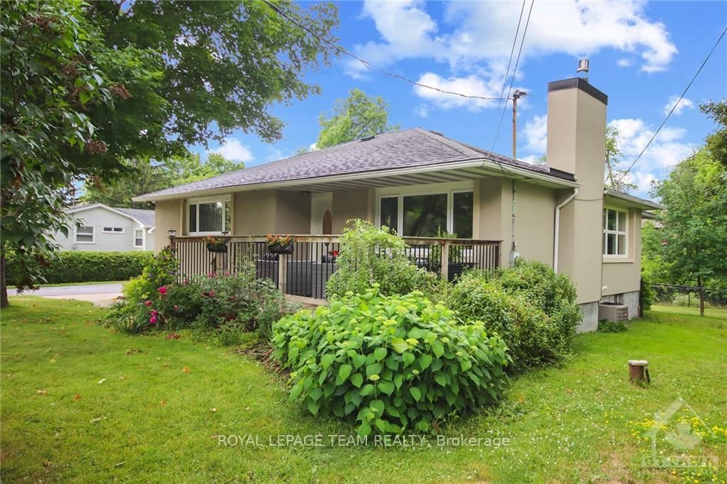 Photo 1 of 5464 WEST RIVER Dr, Ottawa, Manotick Long Island & Nicholls Island — HOMEH