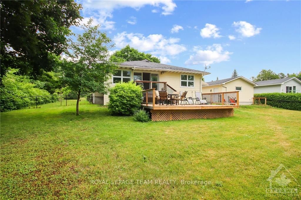 Photo 5 of 5464 WEST RIVER Dr, Ottawa, Manotick Long Island & Nicholls Island — HOMEH