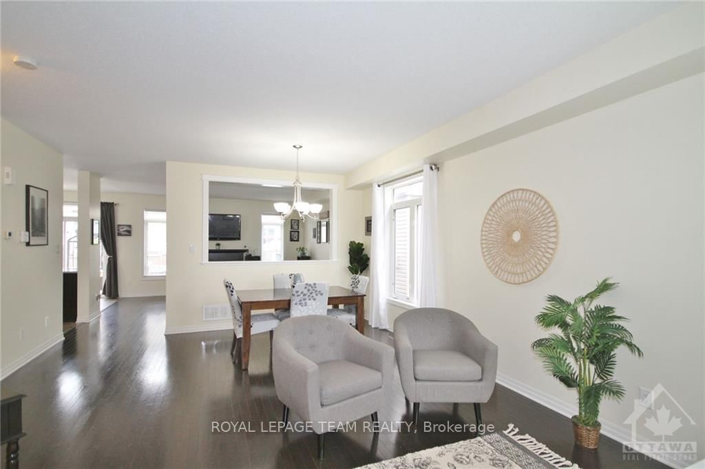 Photo 4 of 419 FERNSIDE St, Ottawa, Leitrim — HOMEH