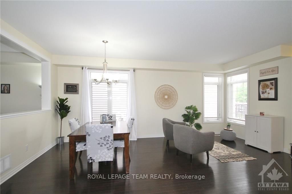 Photo 5 of 419 FERNSIDE St, Ottawa, Leitrim — HOMEH